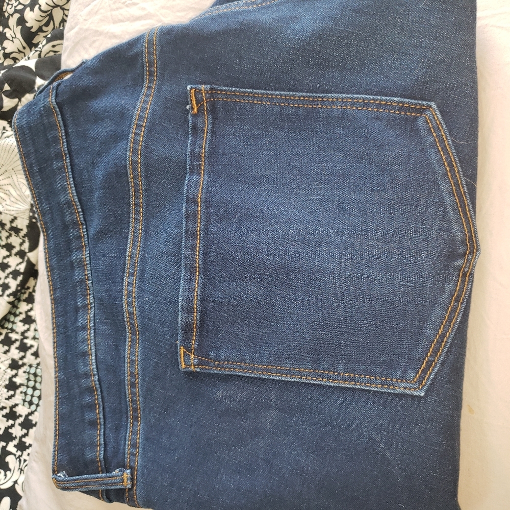 Old Navy Size 22 Mid-Rise Power Slim Straight Jean - Picture 5 of 6